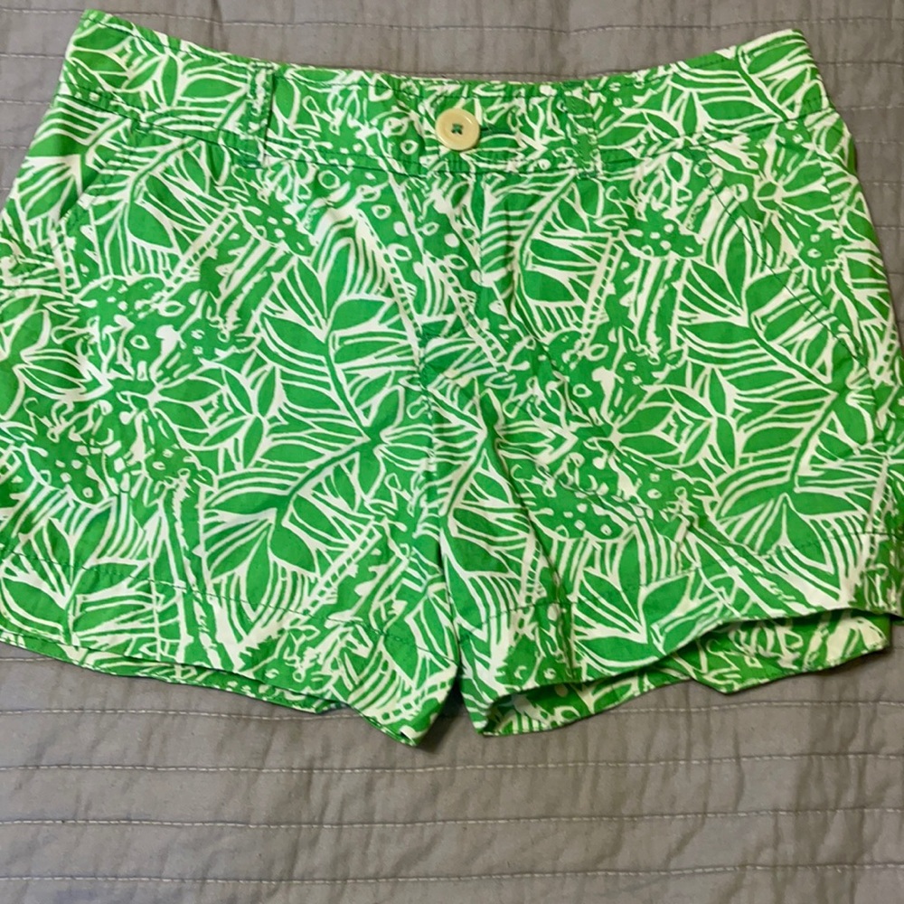 Lilly Pulitzer green and white shorts Sz 0